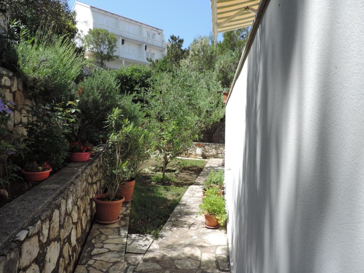 Apartmani Lavanda Pag Town Exterior photo
